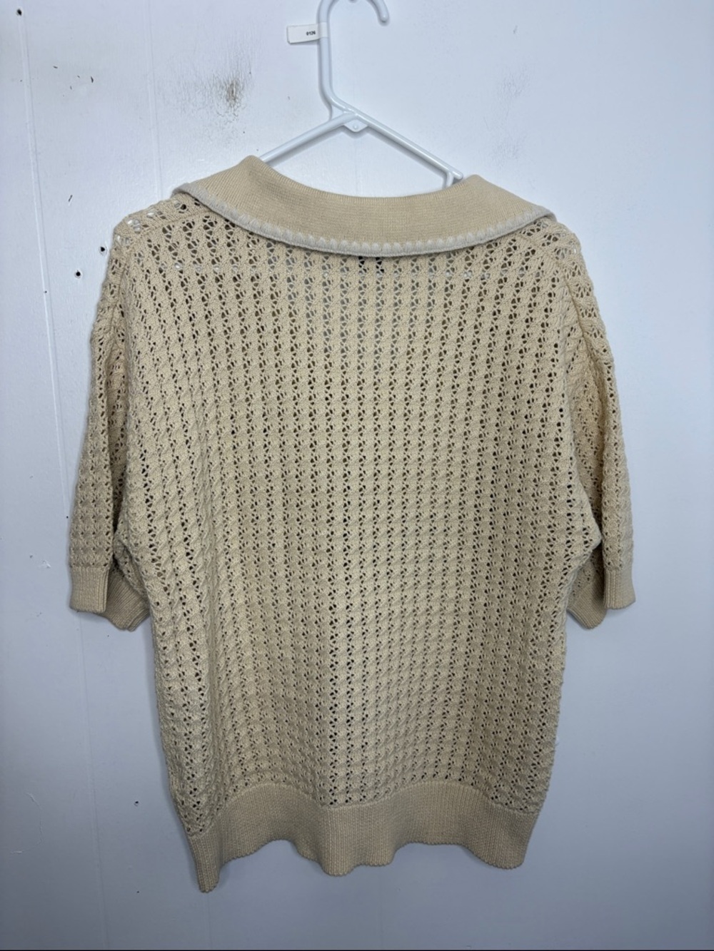 Elie Tahari Top Womens Medium Crochet Open Knit Collared V Neck Old Money Preppy - Picture 2 of 10